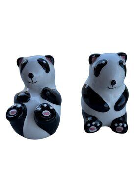 Unbranded VINTAGE Panda Bear Ceramic Salt & Pepper Shakers 2.5-3" Height (READ)